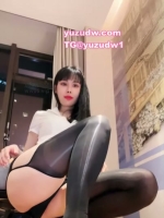 松紫大大 辱母 绿母 情侣主 绿帽 爆炸粗口辱母红绿灯重口中指口水拍手 ww02194.mp4 大